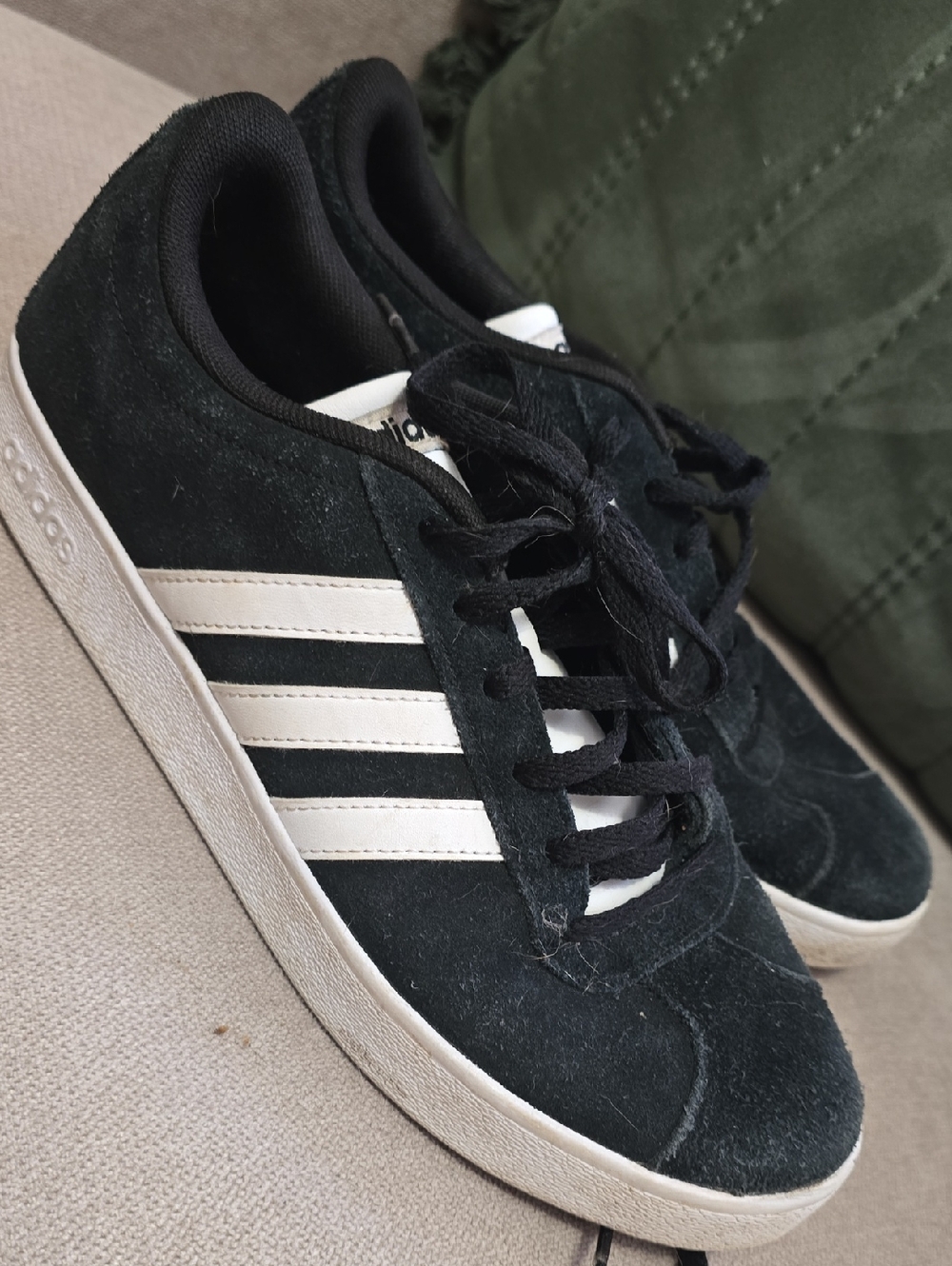 Adidas Black Suede And White Sneakers Sz 7 MENS